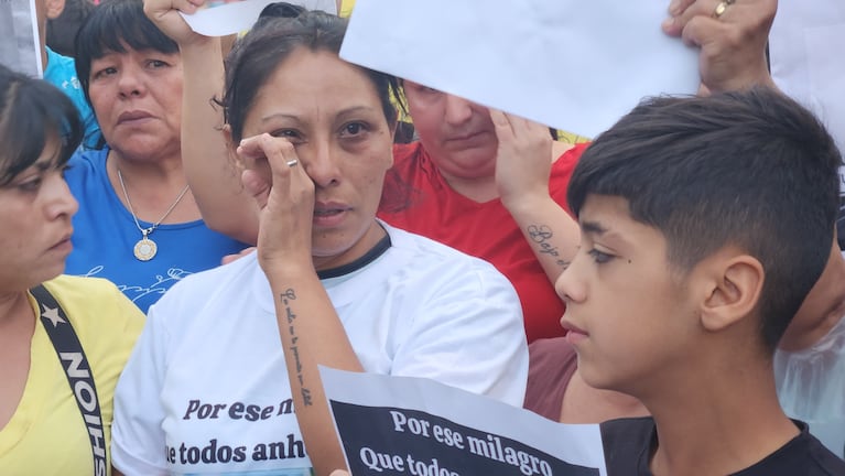 Mariela, la mamá de Lázaro, encabezó la marcha. Foto: Francisco Arias/El Doce.