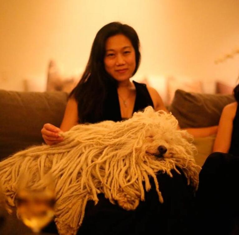 Mark Zuckerberg mostró su exótico perro que se "camufla"