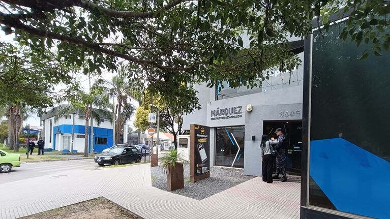 Marquez y Asociados (Paula Salort).