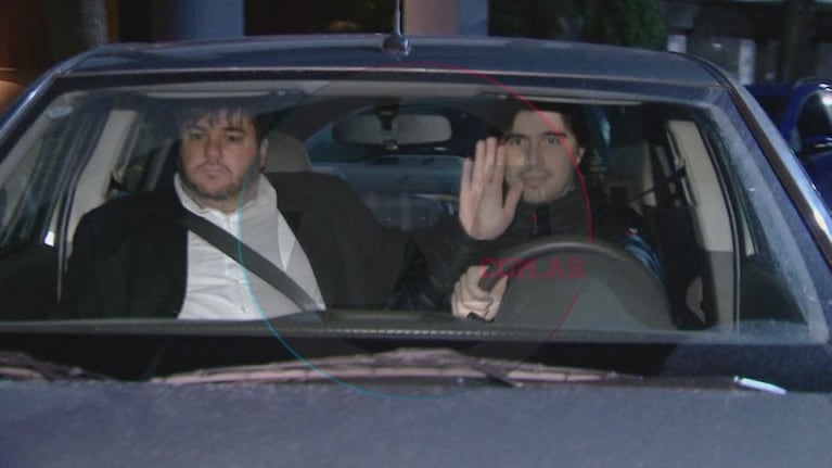 Martín Báez junto a su abogado cuando se trasladó a Tribunales.