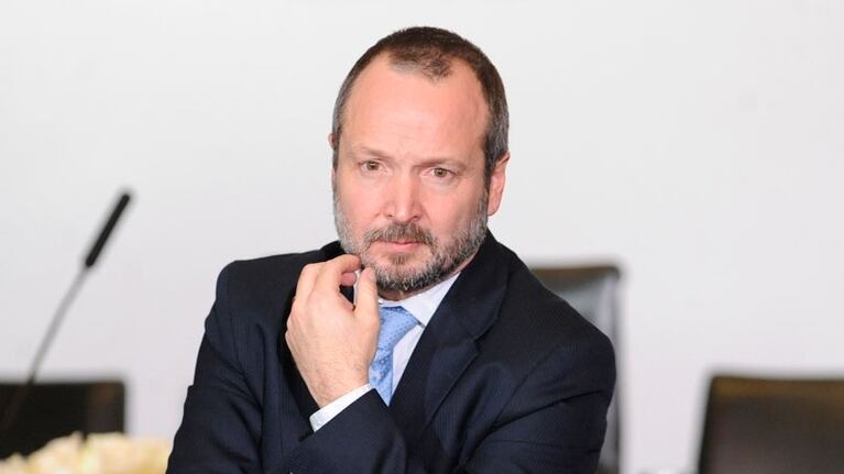Martín Sabbatella resiste la intervención por decreto.
