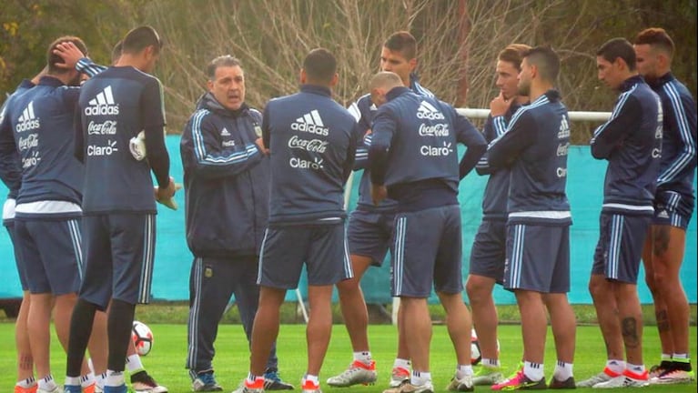 Martino prepara al equipo para viajar a Estados Unidos.