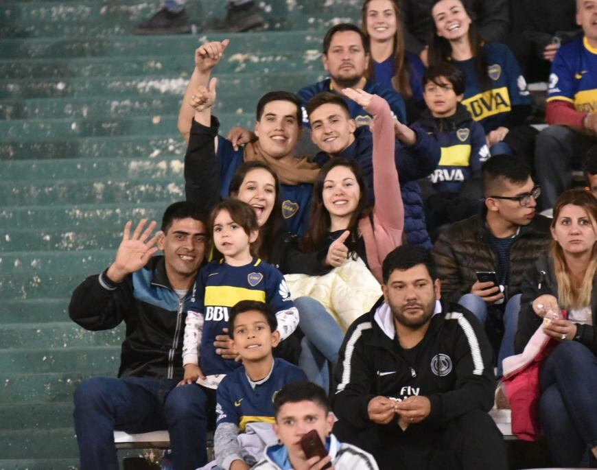 Más allá del resultado, se vivió una fiesta del fútbol en el Kempes. Foto: Lucio Casalla / ElDoce.tv