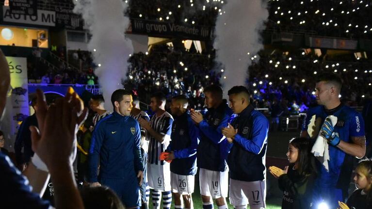 Más allá del resultado, se vivió una fiesta del fútbol en el Kempes. Foto: Lucio Casalla / ElDoce.tv