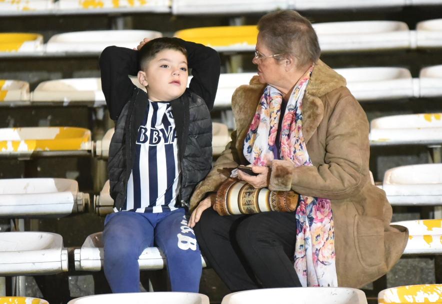 Más allá del resultado, se vivió una fiesta del fútbol en el Kempes. Foto: Lucio Casalla / ElDoce.tv