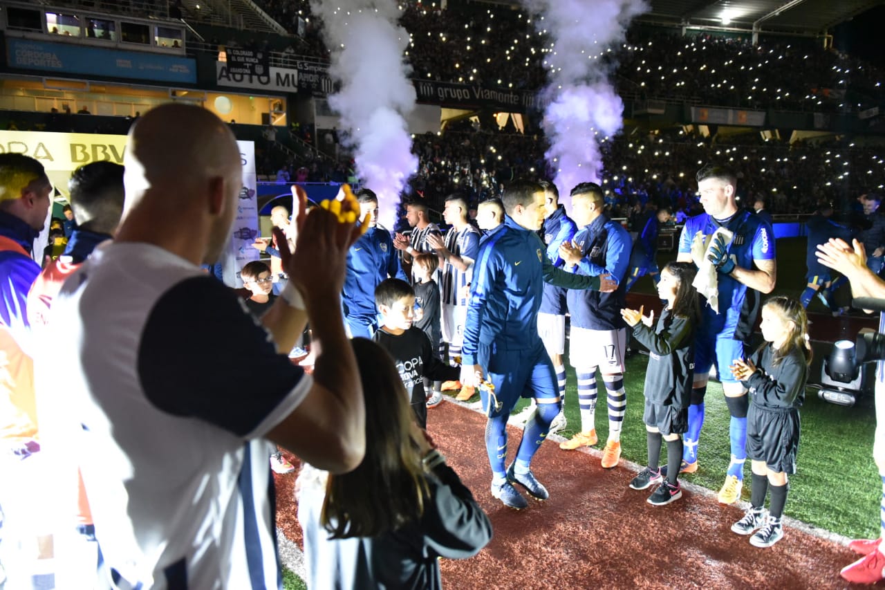 Más allá del resultado, se vivió una fiesta del fútbol en el Kempes. Foto: Lucio Casalla / ElDoce.tv