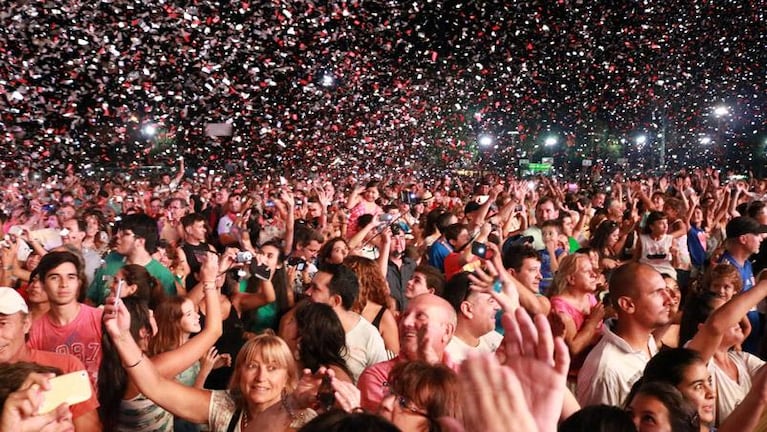 Más de 15 mil personas en el mega recital de Coca-Cola