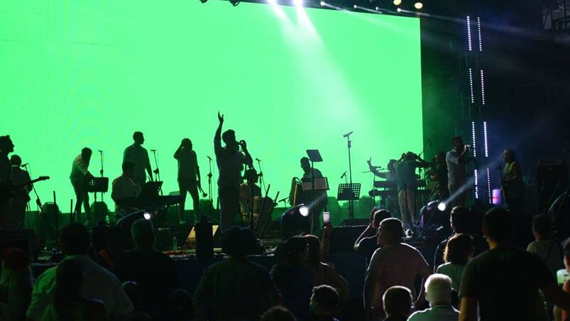 Más de 15 mil personas en la cuarta noche del Festival de Jesús María. Foto: Lucio Casalla/ElDoce.tv