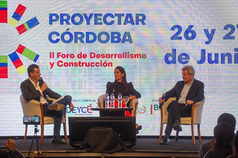Más de 40 speakers nacionales e internacionales que abordarán temáticas cruciales sobre arquitectura, urbanismo, economía y política.