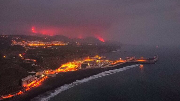 Más de 6 mil personas debieron ser evacuadas por la erupción del volcán.