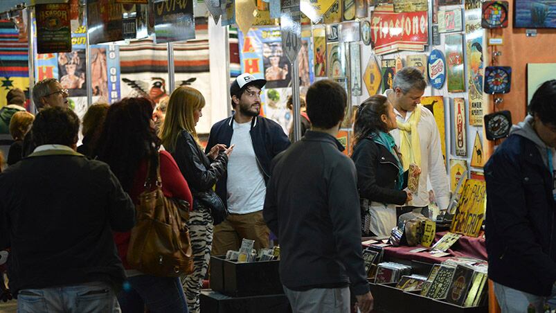 Más de 600 artesanos en los distintos pabellones del Complejo Ferial. Foto: Lucio Casalla/ElDoce.tv