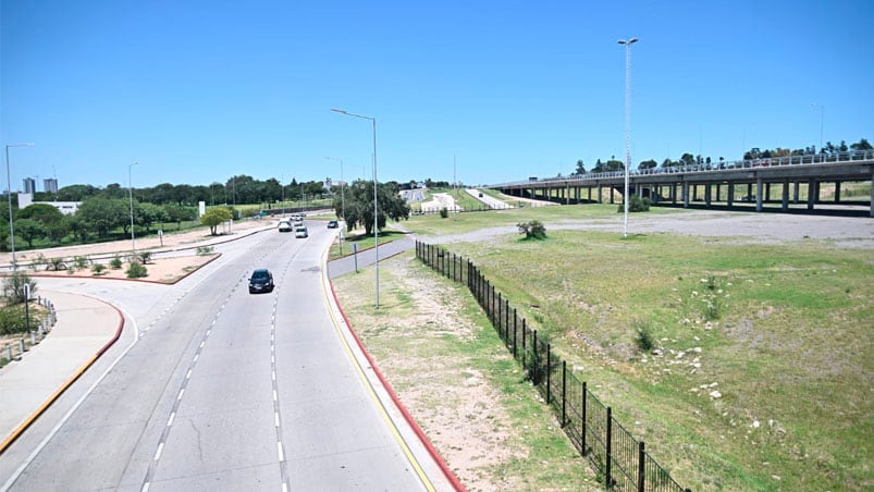 Más lugares para estacionar en el Kempes.