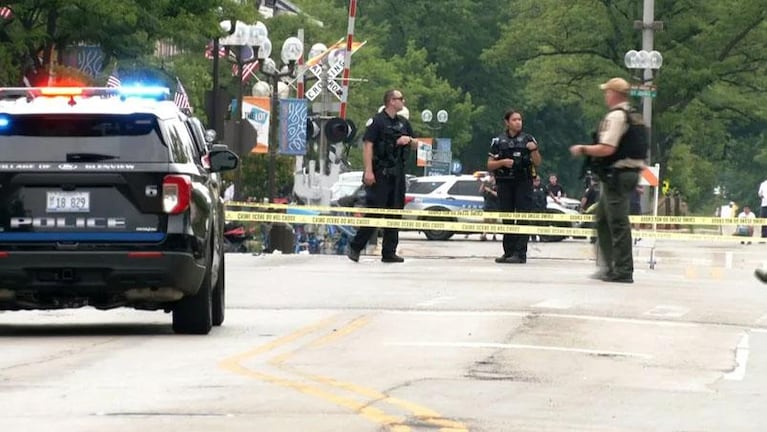Masacre en Chicago: el asesino disparó más de 70 veces y se disfrazó de mujer para escapar