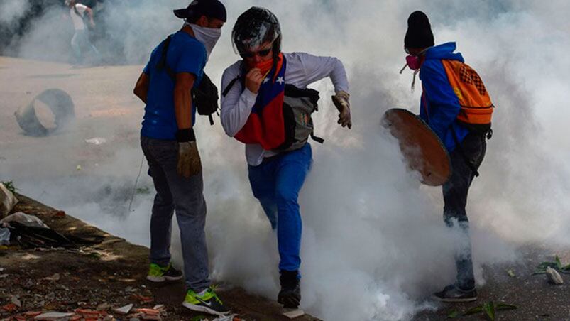 Masiva marcha opositora en Venezuela.