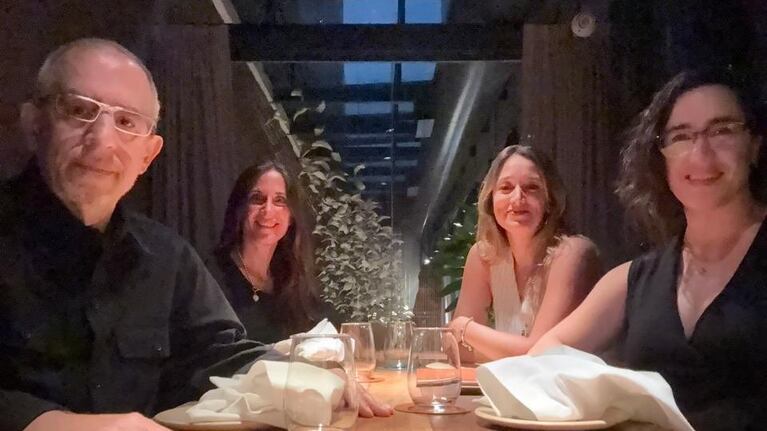 Maslatón y sus amigas, en El Papagayo.