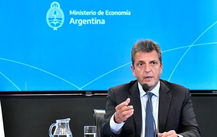 Massa aplicó la quita de subsidios para cumplir con el FMI.