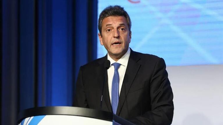 Massa explicó que es una medida para “aliviar la situación de los trabajadores”