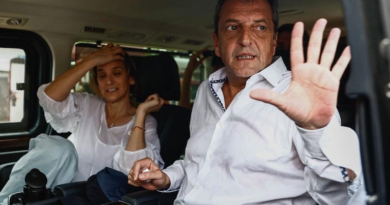Massa y Galmarini viajaron al Caribe en un avión privado junto a amigos por sus 30 años de casados
