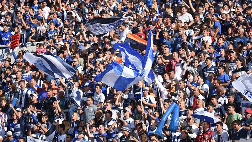 Matadores y Piratas regalaron un partido vibrante. Foto: Lucio Casalla / ElDoce.tv.