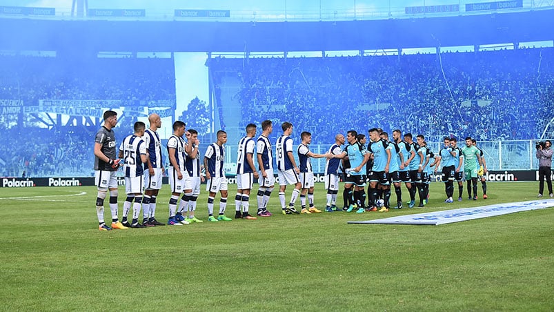 Matadores y Piratas regalaron un partido vibrante. Foto: Lucio Casalla / ElDoce.tv.