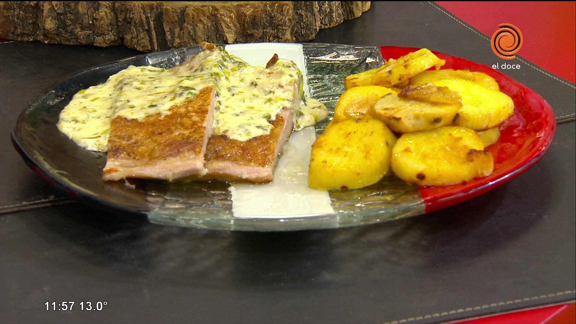 Matambre de cerdo con salsa de puerros