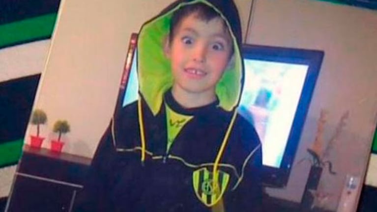 Mateo tenía 8 años y estaba jugando cuando lo mataron en Villa Santa Rosa.
