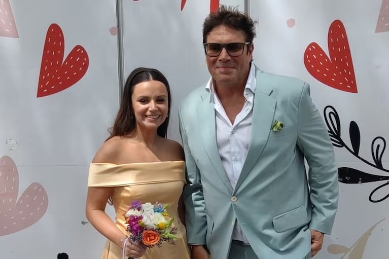 Matías Alé se casó por civil con Martina Vignolo.