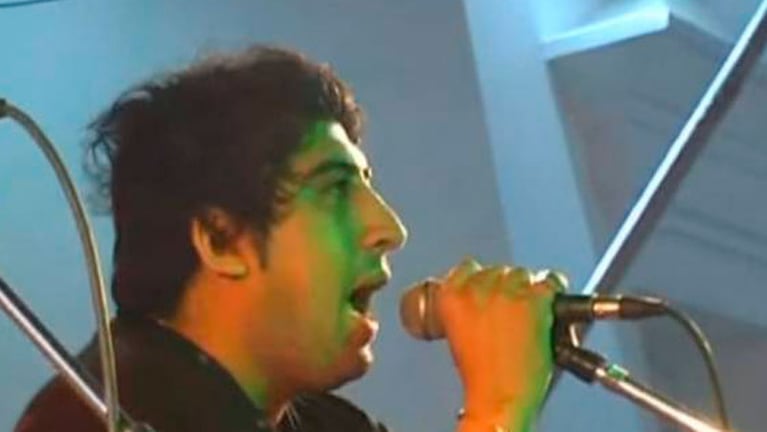 Matías Alejandro Salas durante una presentación en vivo de “Banda Dorada”, en 2009.