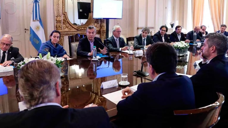 Mauricio Macri encabezando una reunión de Gabinete. 