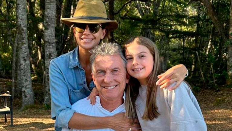 Mauricio Macri y Juliana Awada junto a su hija Antonia.