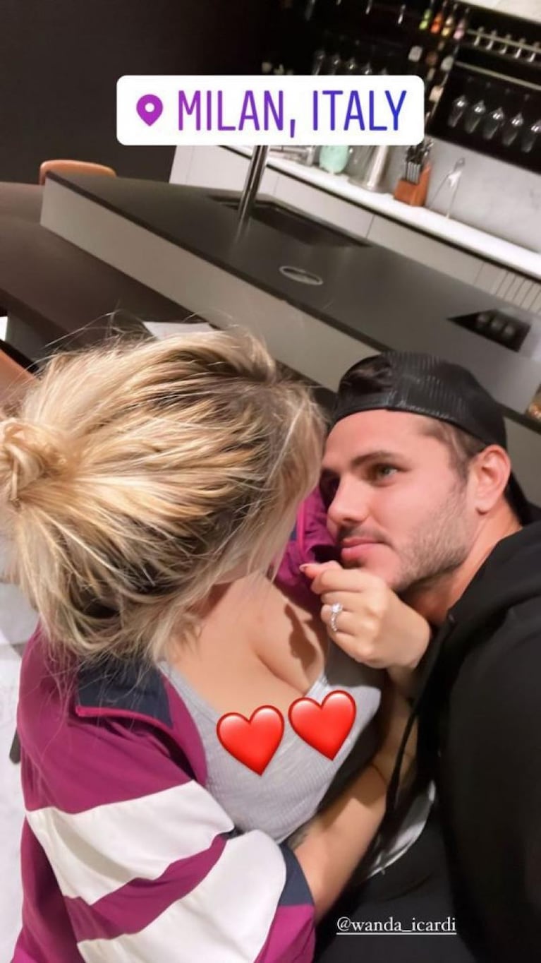 Mauro Icardi causó desconcierto al subir fotos con Wanda Nara y la China Suárez rompió el silencio