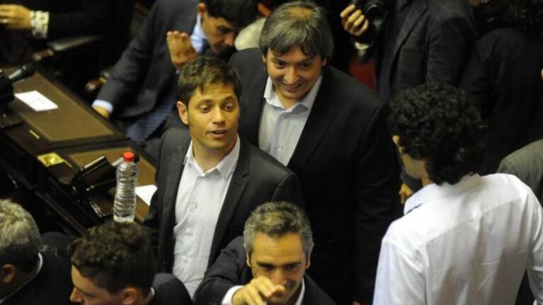 Máximo Kirchner y Axel Kicillof fueron sorprendidos con una foto.