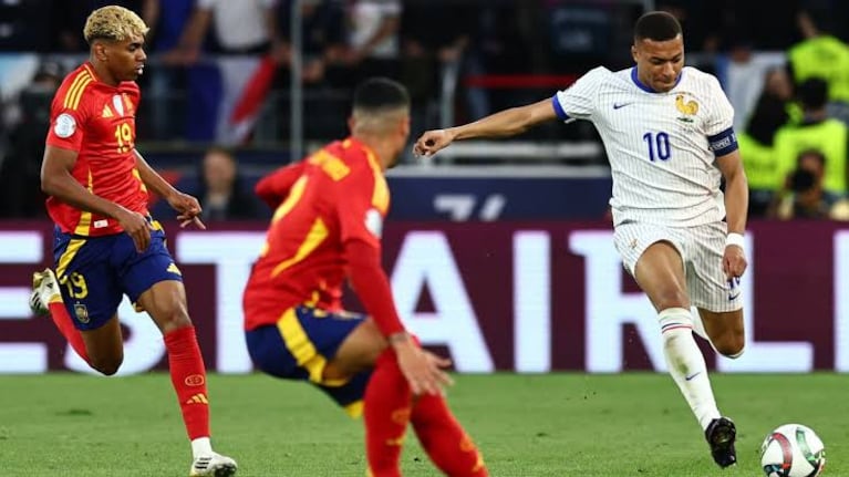 Mbappé y Yamal, cara a cara por un lugar en la final de la Copa del Mundo.