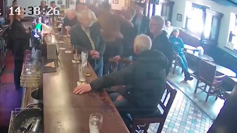 McGregor y un escándalo con un anciano