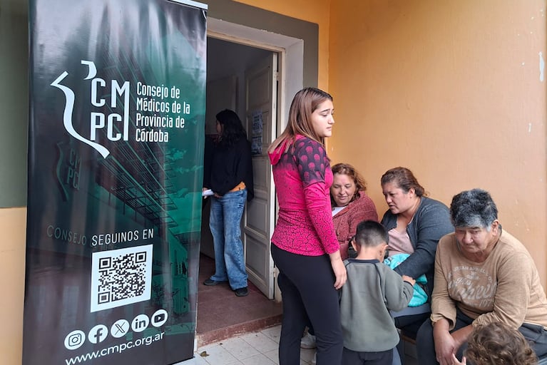 Médicos de caravana sanitaria, campaña solidaria del Consejo de Médicos de Córdoba