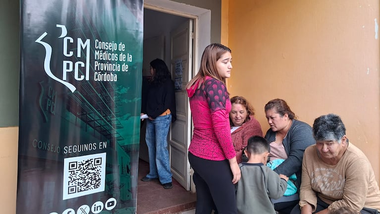 Médicos de caravana sanitaria, campaña solidaria del Consejo de Médicos de Córdoba