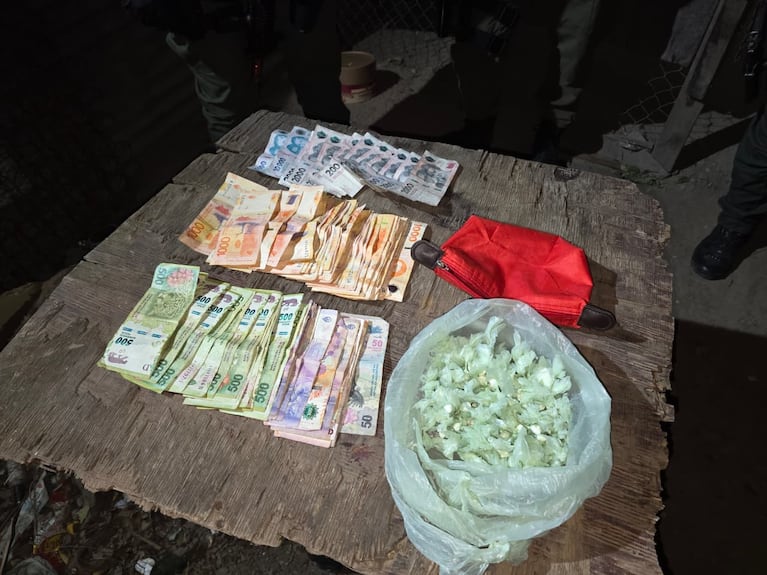 Megaoperativo nocturno en Córdoba: más de 80 detenidos y 217 motos, 22 autos y armas secuestradas