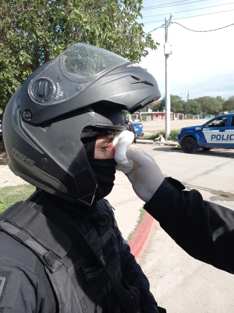Megaoperativo policial en Córdoba: tiroteo, un oficial herido y 30 detenidos