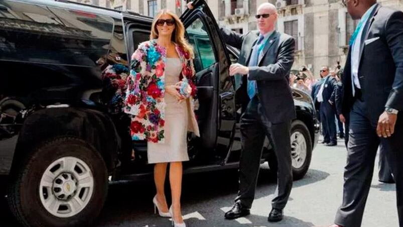 Melania, de las flores a la polémica.