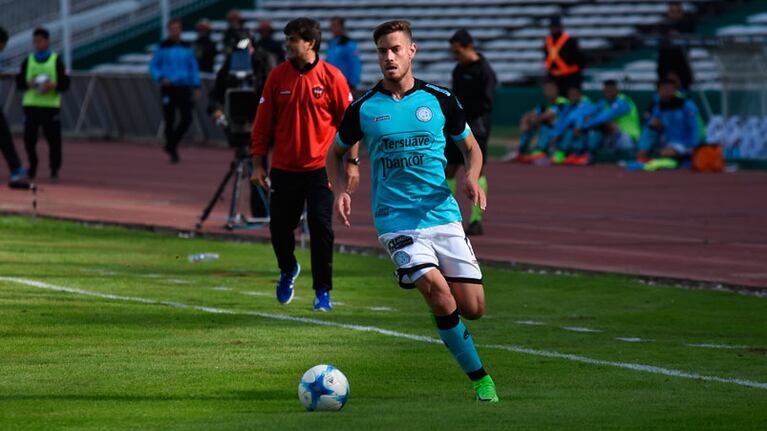 Melano no pudo mostrar su mejor versión en el Pirata.