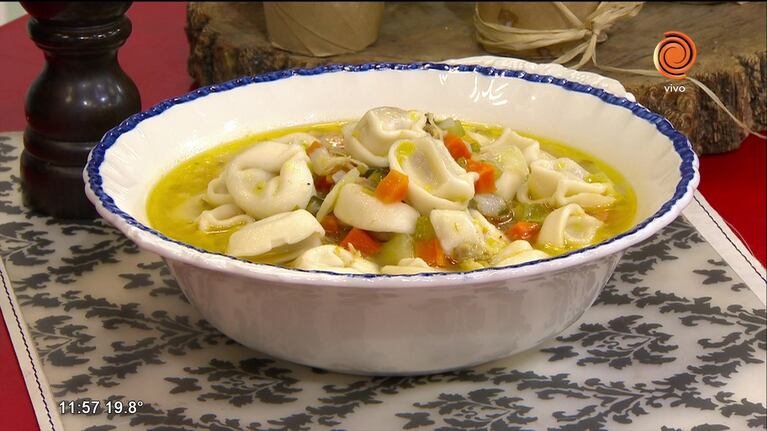 Menestra con cappelletis