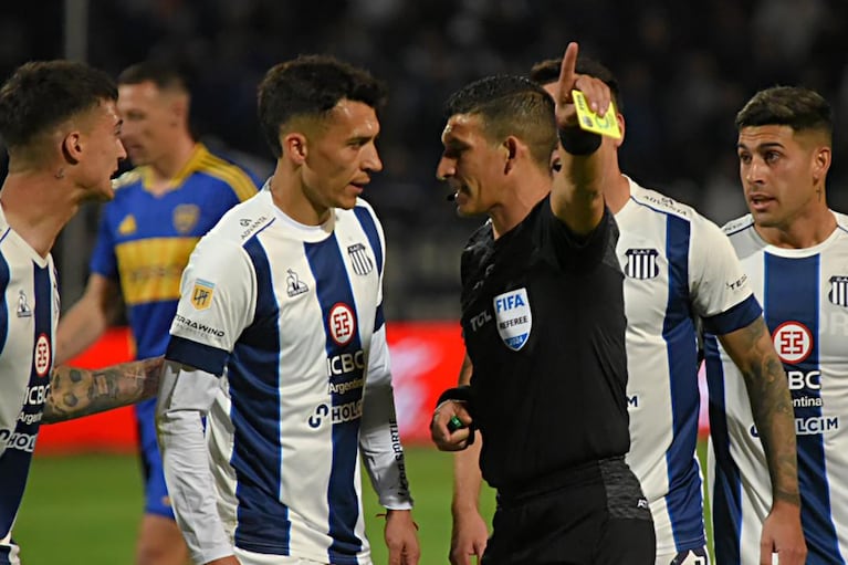 Merlos fue el blanco de la polémica en la caída de Talleres contra Boca por penales en la Copa Argentina 2024.