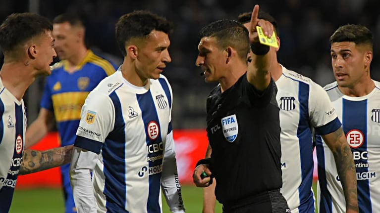 Merlos protagonizó un escándalo en Mendoza luego de dirigir Talleres-Boca por Copa Argentina.