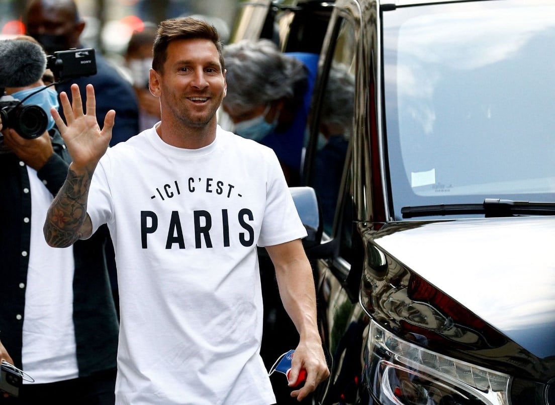 Messi, a pura sonrisa en Francia.