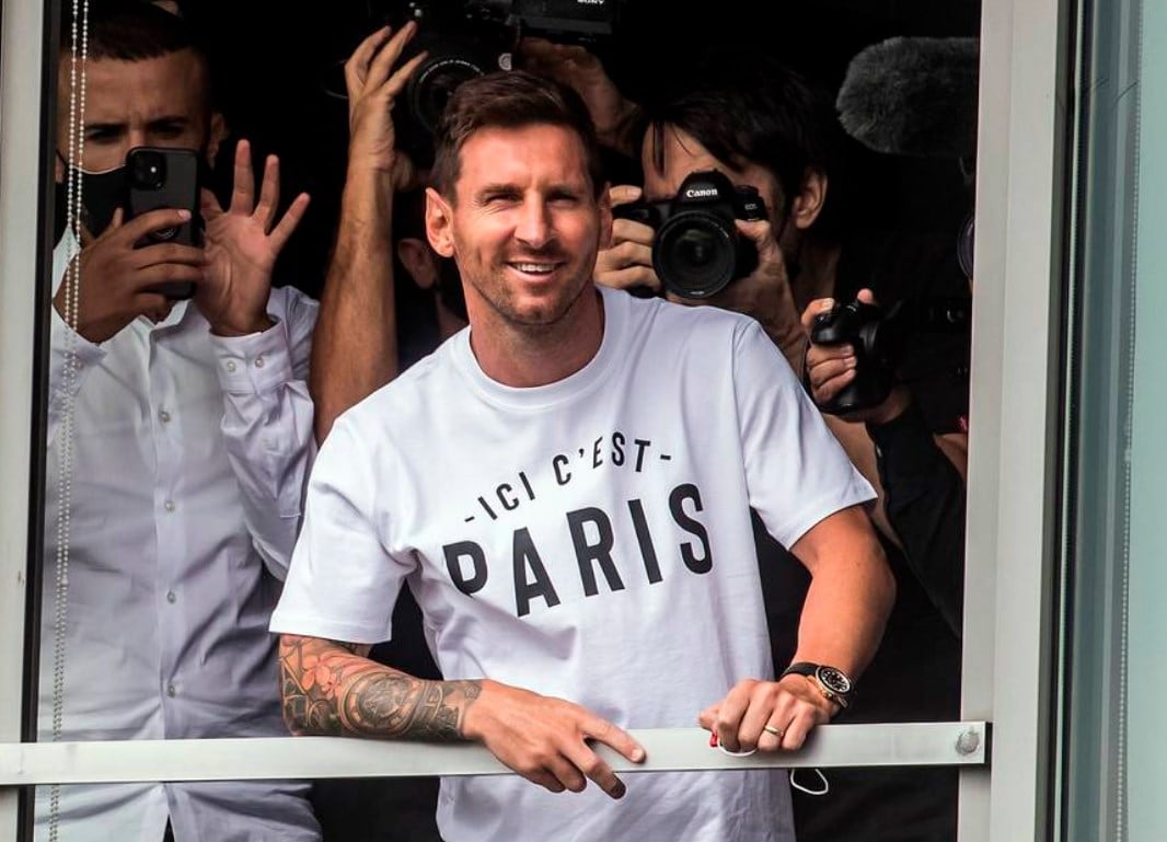 Messi, a pura sonrisa en Francia.