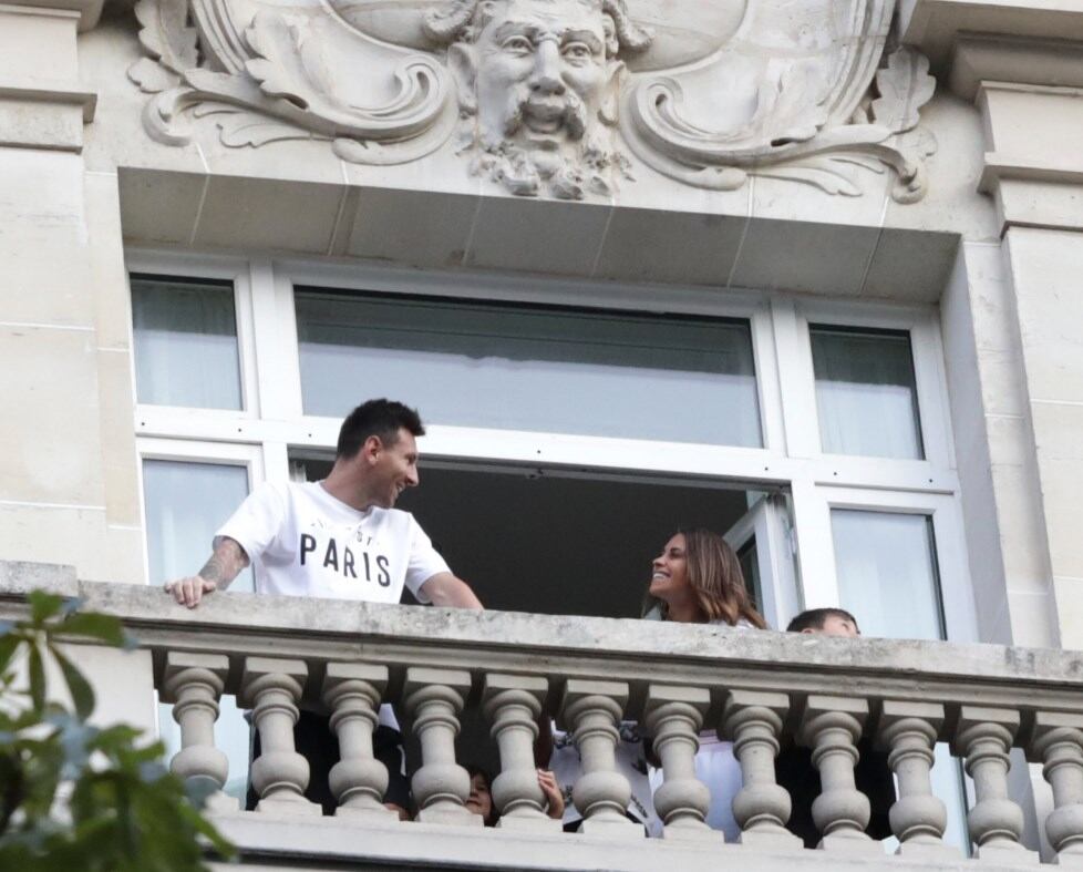 Messi, a pura sonrisa en Francia.