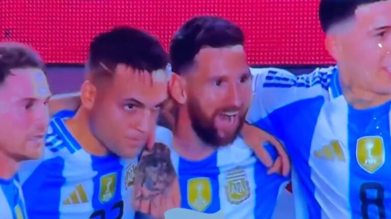 Messi anotó el 1 a 0 ante Bolivia y uno de sus hijos festejó eufórico.