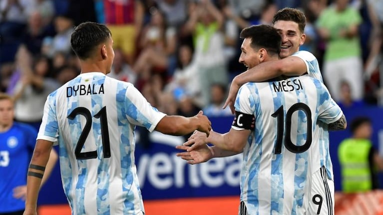 Messi, con compañía cordobesa entre los delanteros del Mundial.