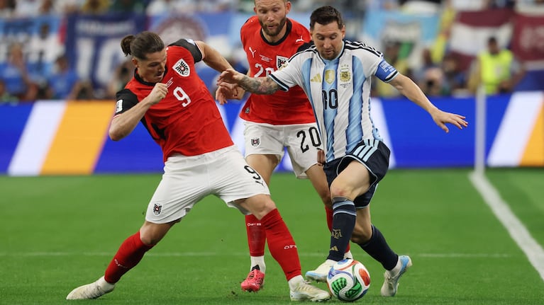Messi contra Austria en Dallas. (Reuters/Troy Taormina)