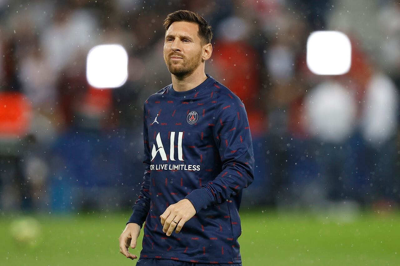 Messi cortó la relación con Lali en Instagram.